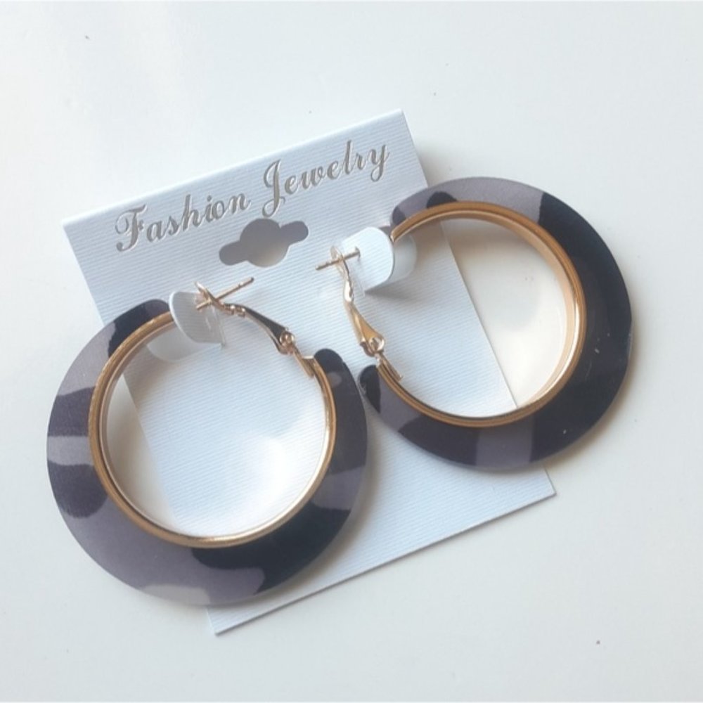 Fashion Jewelry Gray Camouflage Hoop Earrings